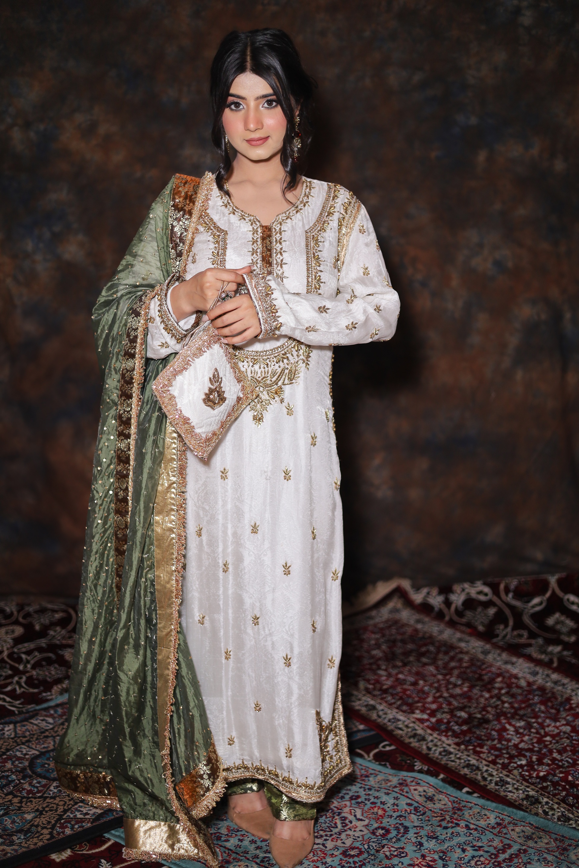 Zarnoor Luxe